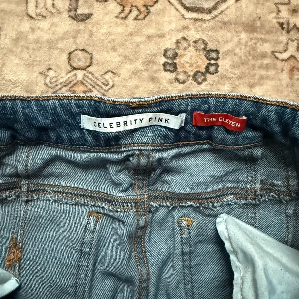 Celebrity Pink‎ Blue Distressed Ankle Jeans